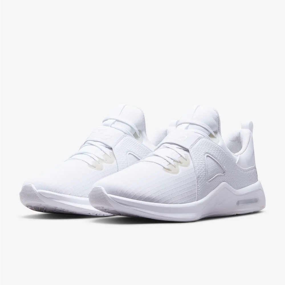 COPY - Women’s Nike air Bella TR 5